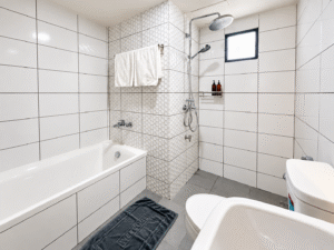 06 bathtub and shower